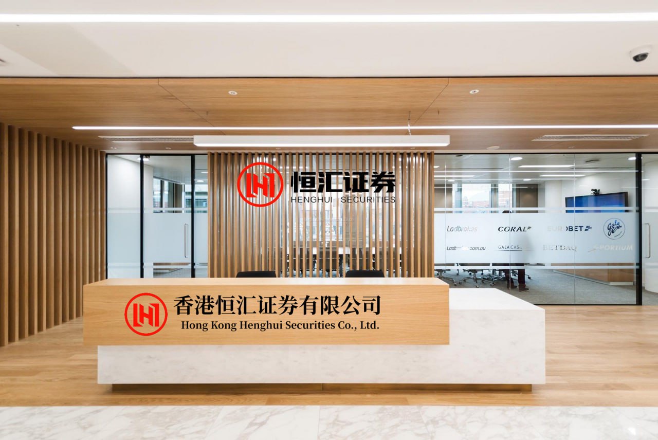 银铺子金融 尊界的买家，想要不一样的豪华车
